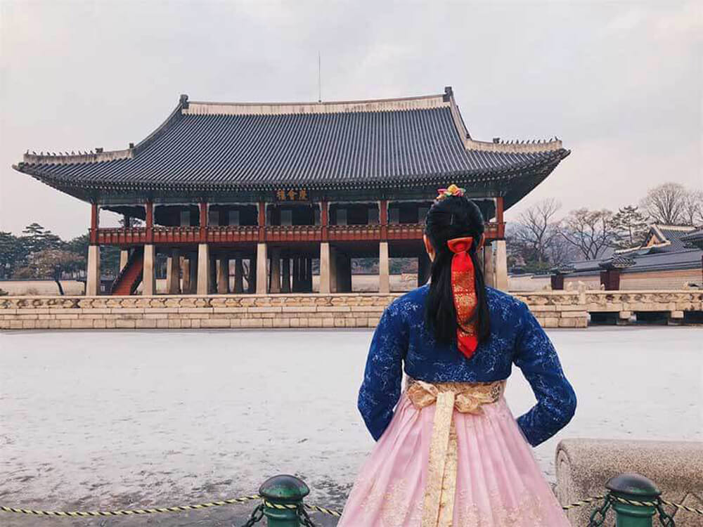 Mặc gì khi tới cung Điện Gyeongbokgung?