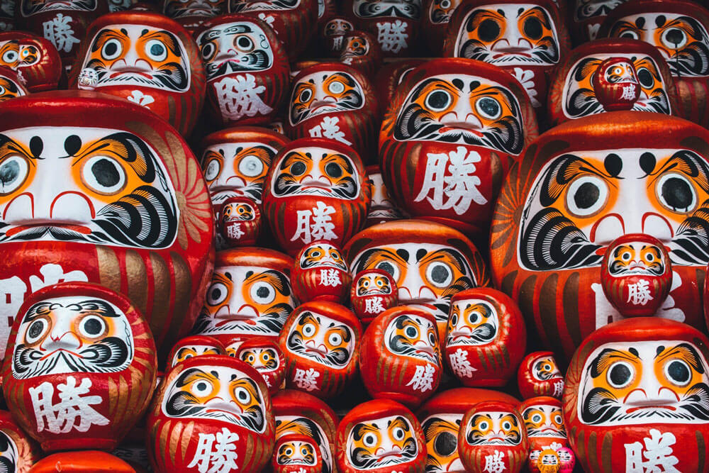 đi du lịch nhật bản mua gì Búp bê Daruma