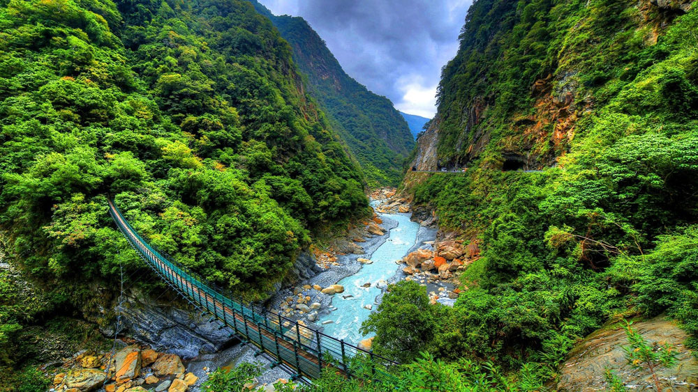 Mùa hè (tháng 6 - tháng 8)