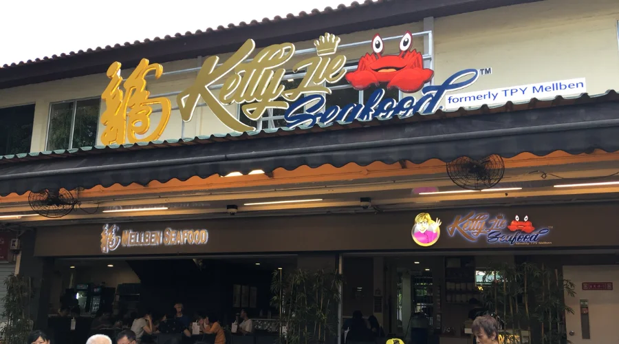 Chilli crab Singapore cay nồng tại Kelly Jie Seafood