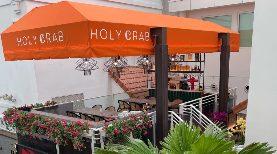 Holy Crab nổi tiếng với các món chilli crab Singapore hấp dẫn