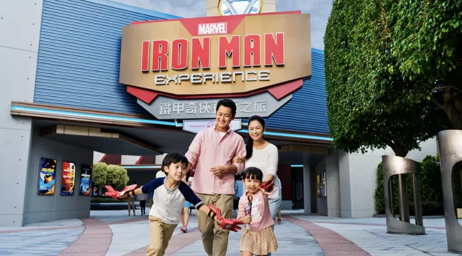 Trải nghiệm mô phỏng Iron Man tại Disneyland Hồng Kông