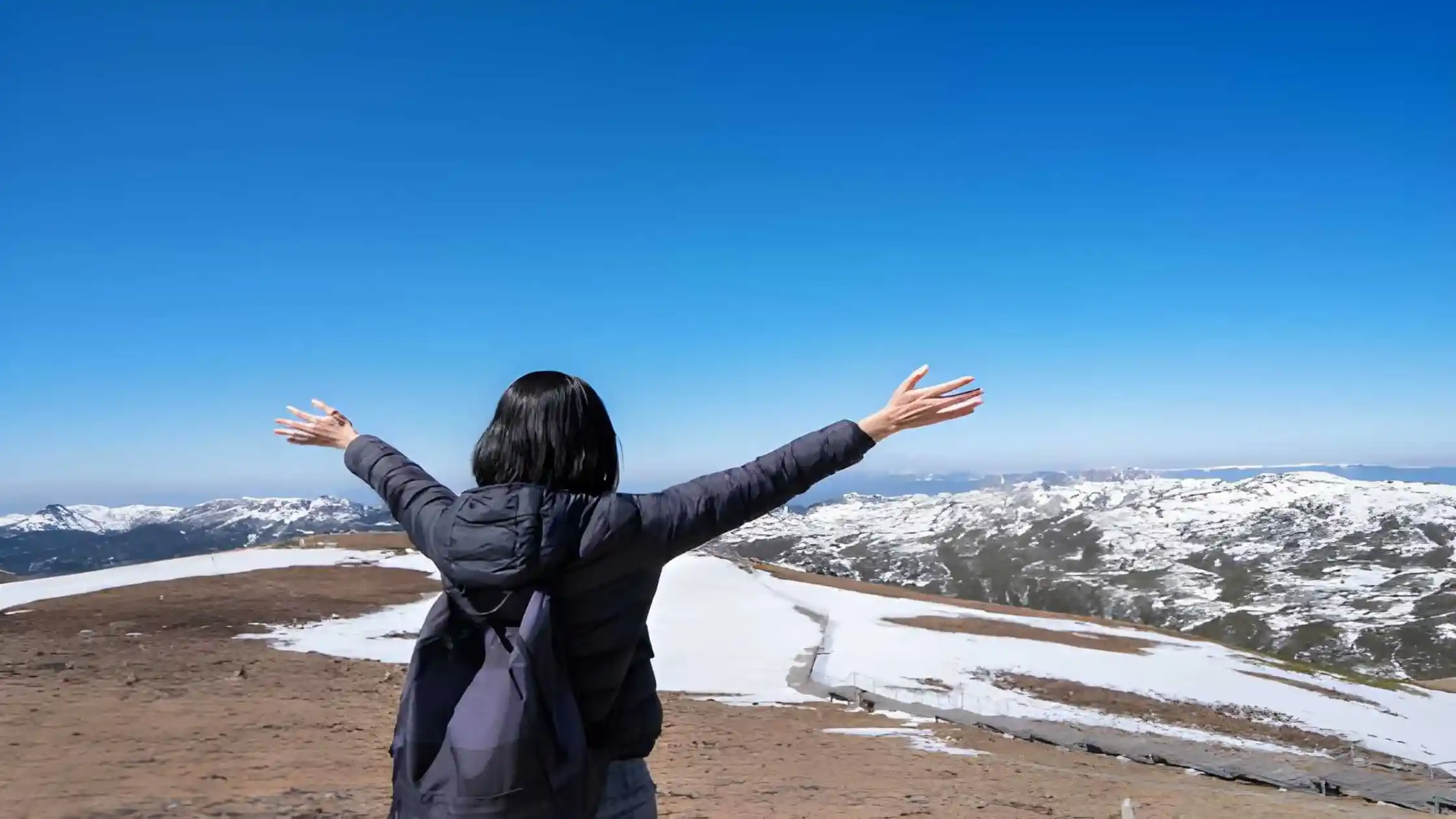 Quang cảnh bốn mùa trong một ngày tại sườn Núi Tuyết Shika.