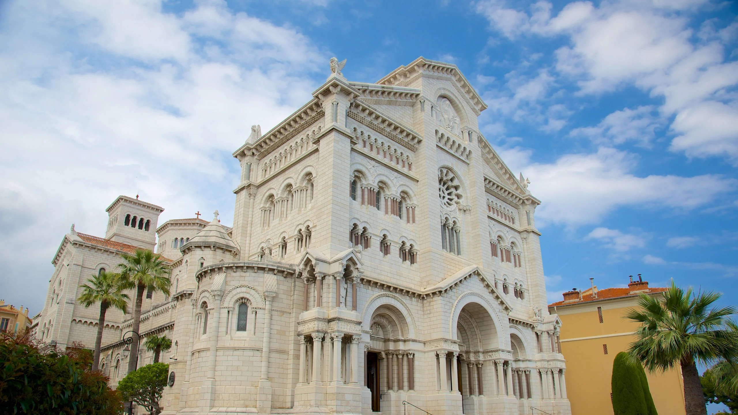 Nhà thờ Thánh Nicholas – biểu tượng linh thiêng của Monaco
