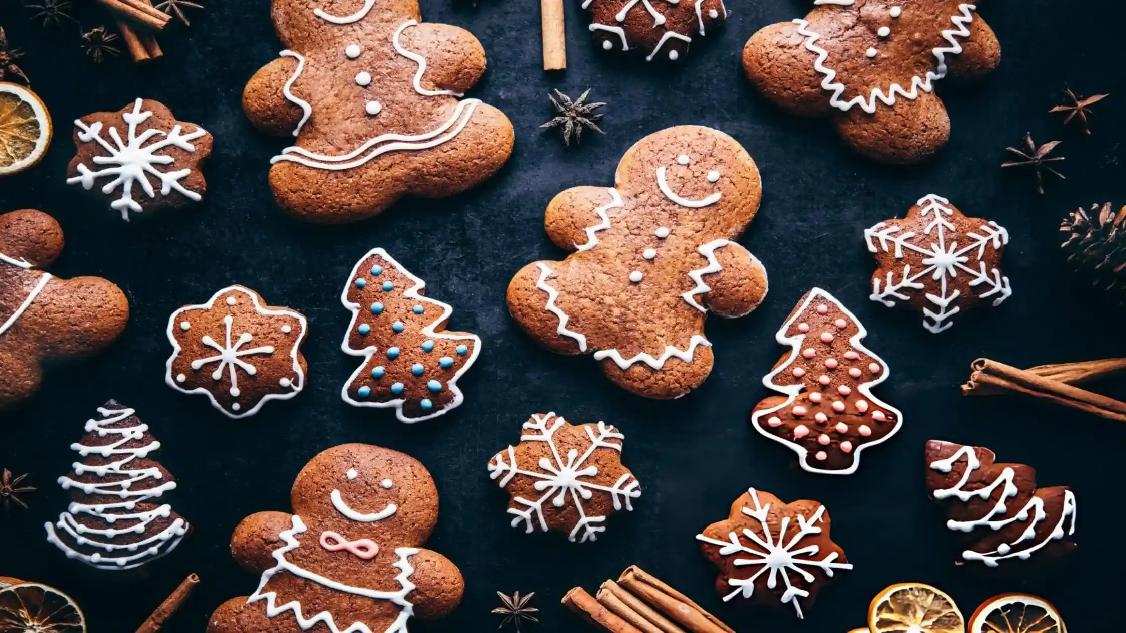 Bánh mì gừng hay Gingerbread, biểu tượng bánh ngọt của ngày Giáng Sinh.