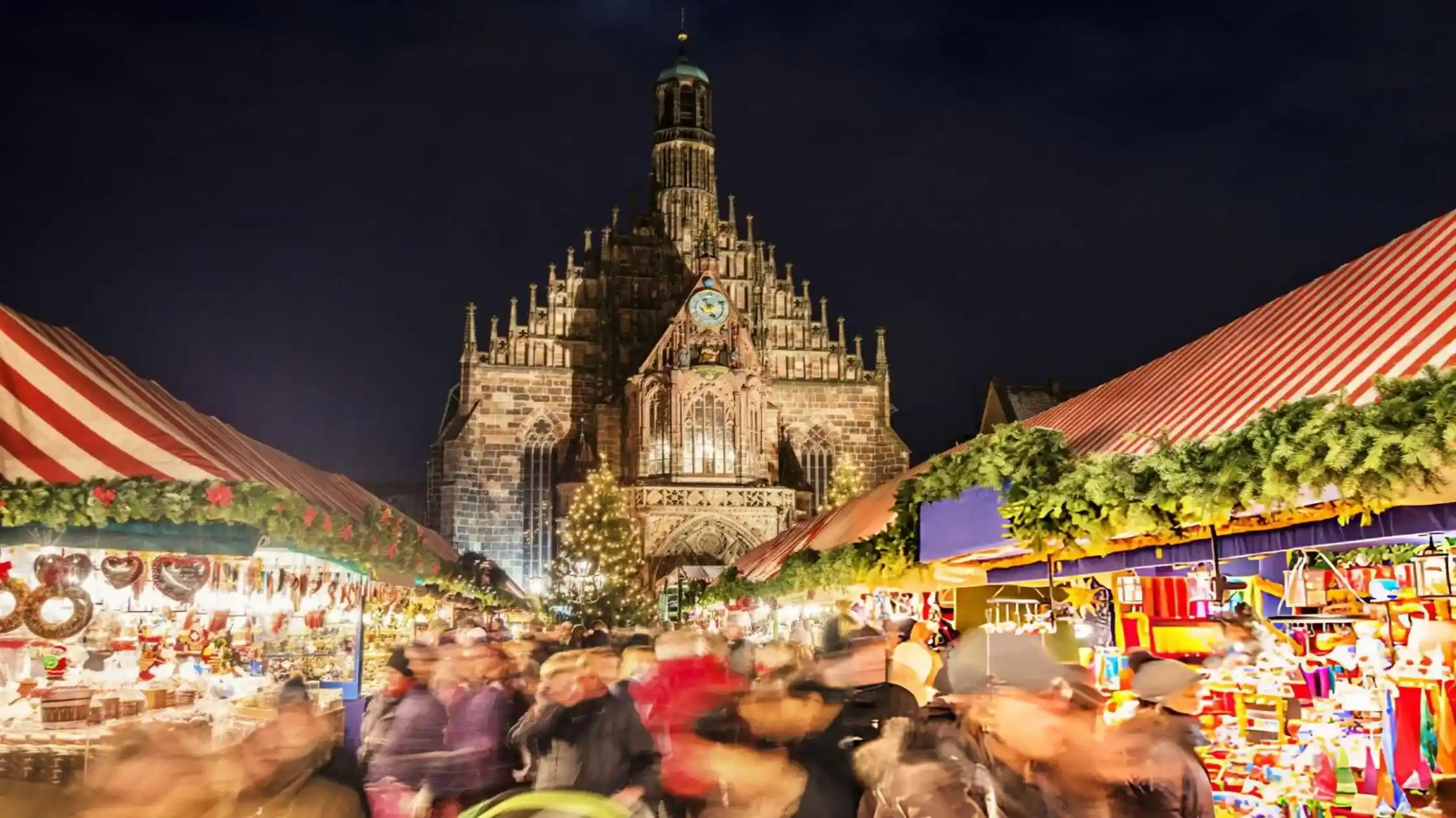 Lễ hội Ánh sáng và nghệ thuật đường phố mùa đông ở các thủ đô Châu Âu.