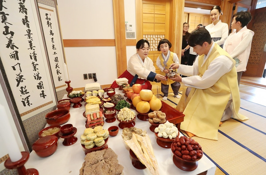 Nghi_le_Charye_bieu_tuong_cho_long_hieu_kinh_1_60